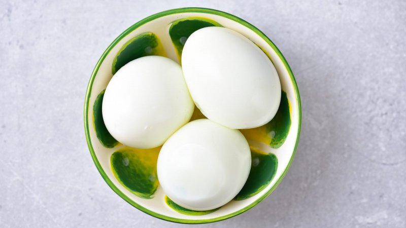 Pasta jajeczna bez majonezu - jak zrobić, przepis, krok 1