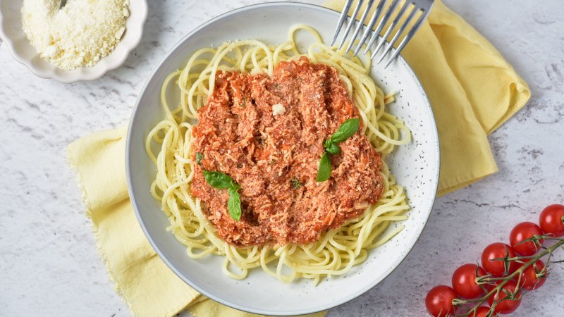 Wegańskie spaghetti bolognese z tofu - jak zrobić, przepis, krok 5