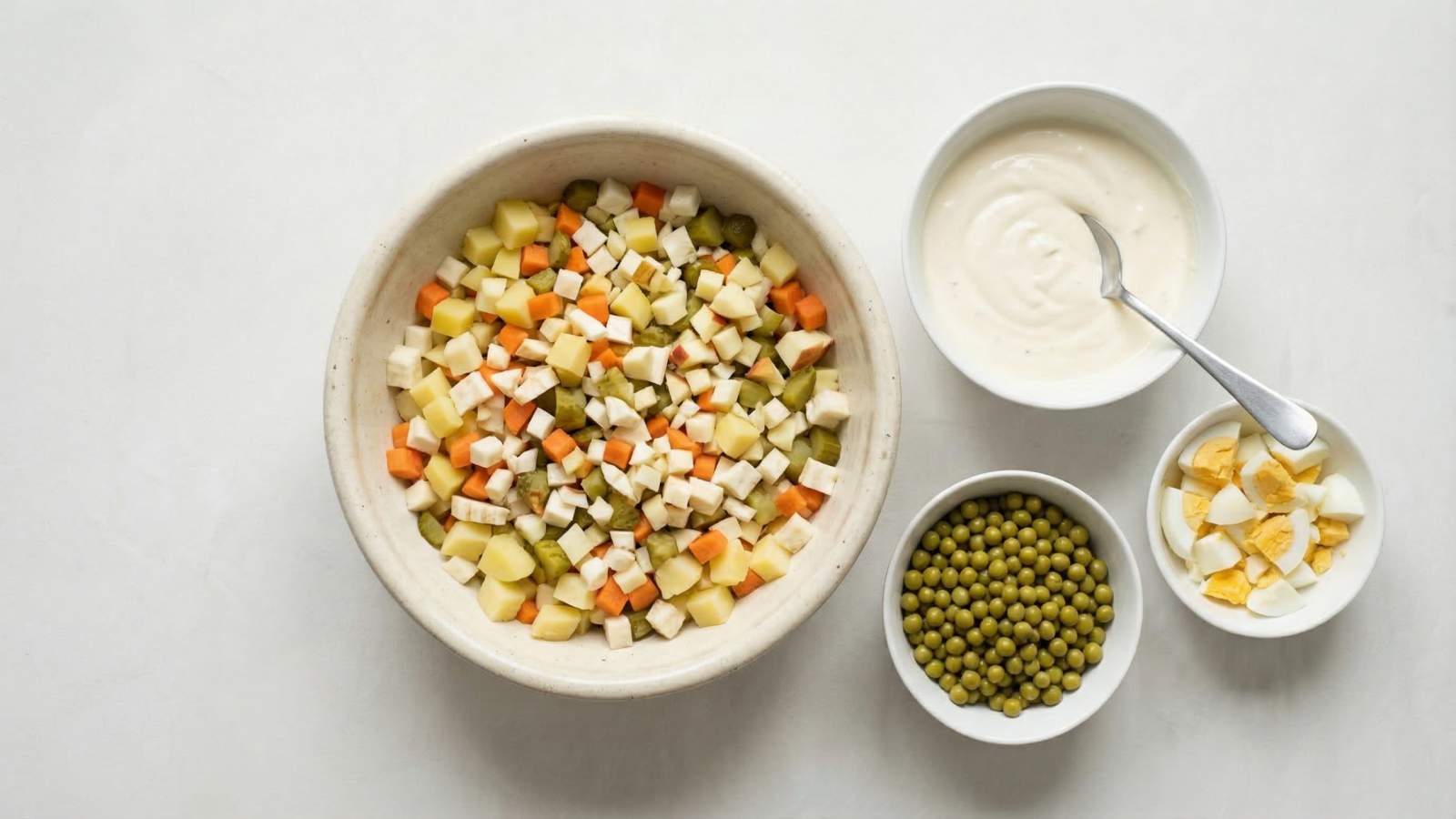 Sałatka jarzynowa - jak zrobić, przepis, krok 4